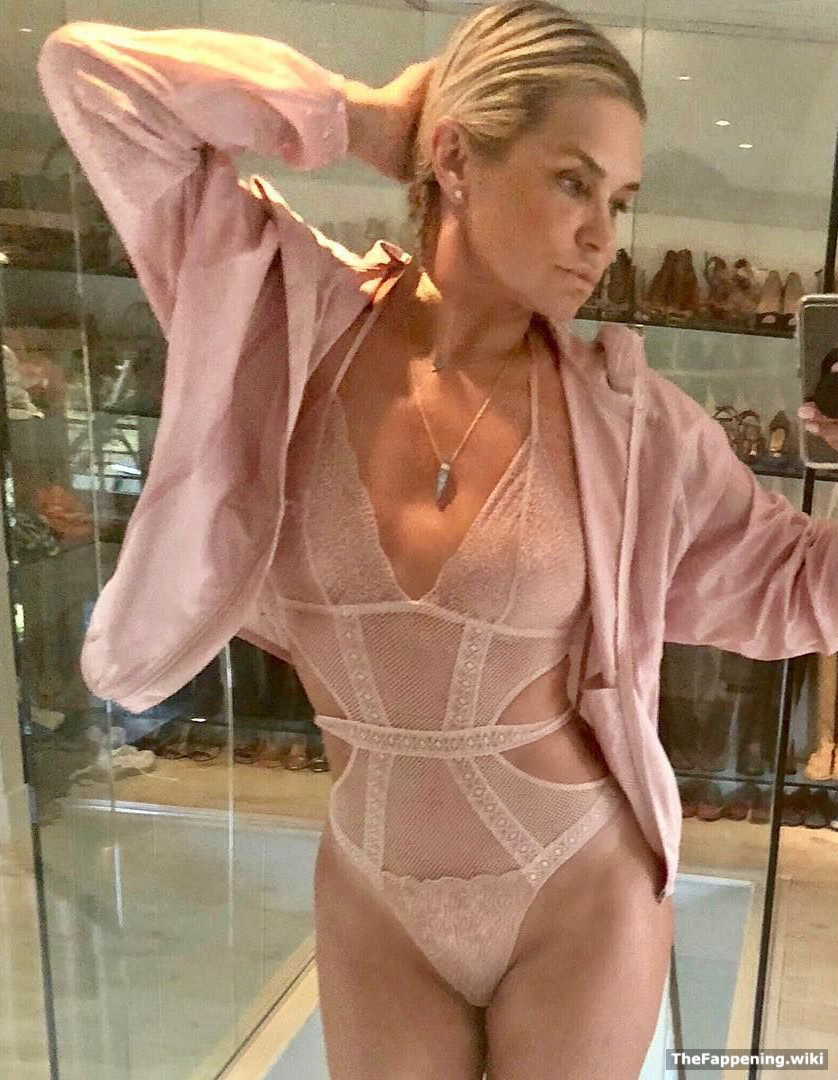 Topless yolanda foster Real Housewives'
